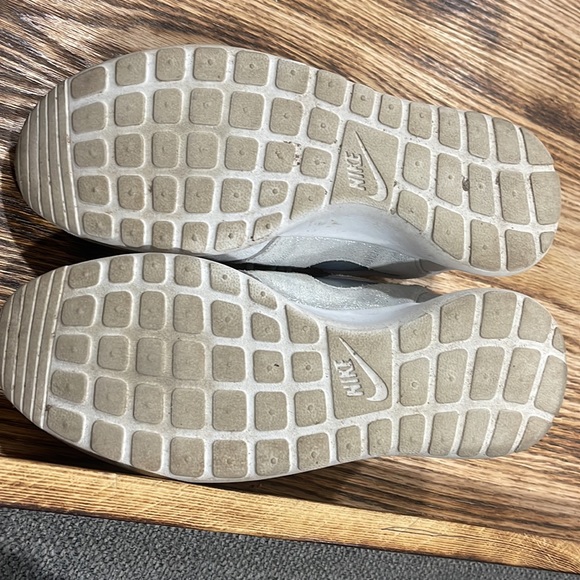 Nike roshe run - Picture 2 of 2